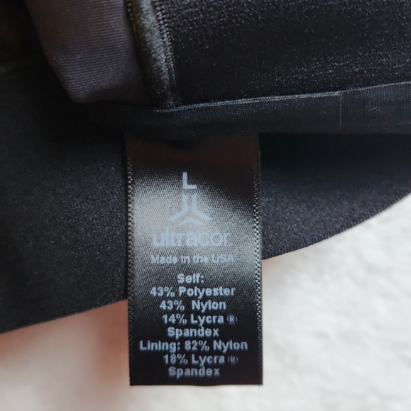 Ultracor Women's Activewear, Gym Altitude Navy Blue Crocodile Print Sportbra - Picture 6 of 6